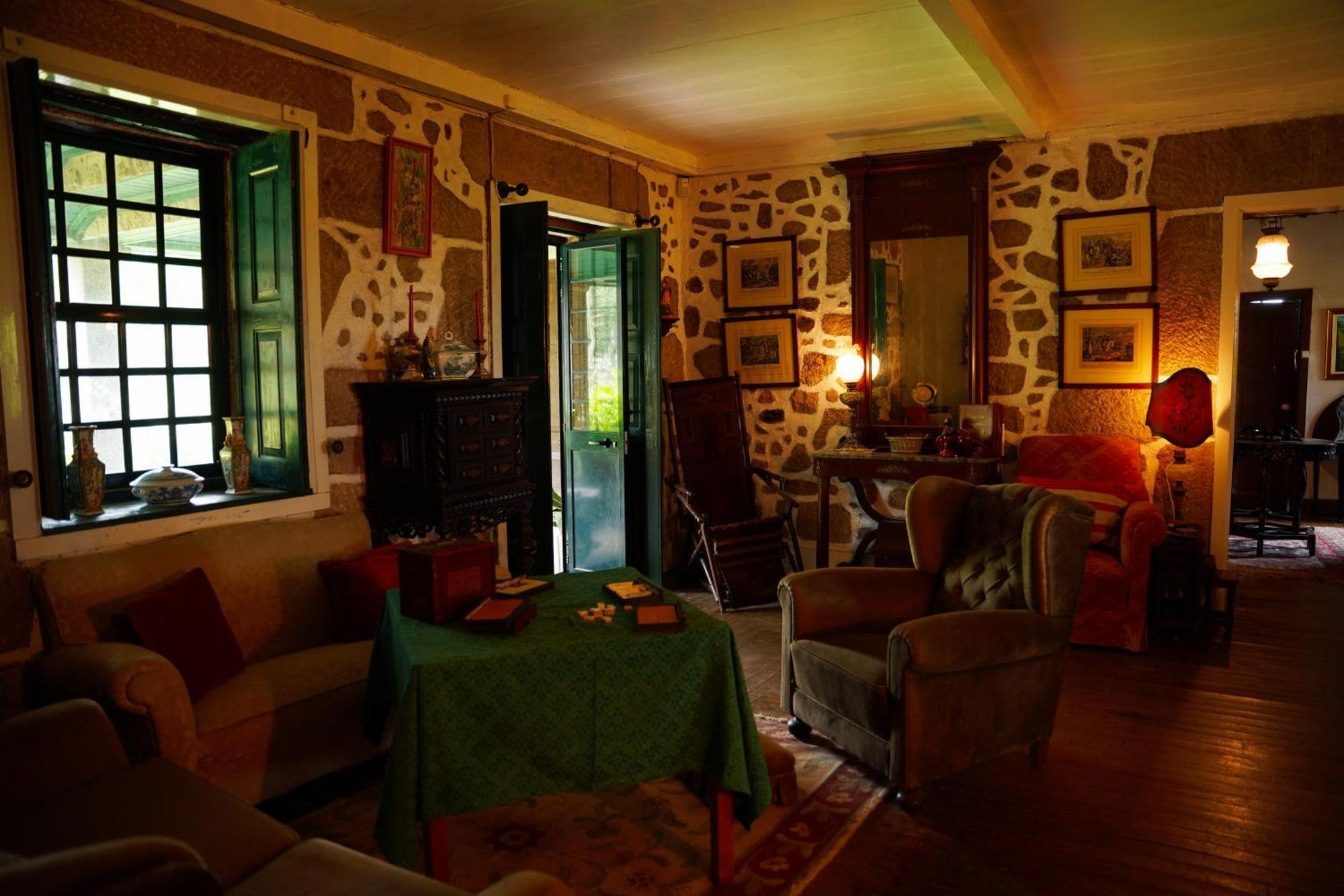 Lugar Da Pedra Alta - B&B - Private Historical Villa Melo Exterior photo